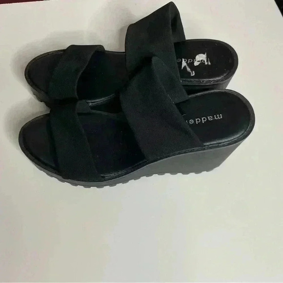 Madden Girl Platform Black Sandals - Picture 3 of 7
